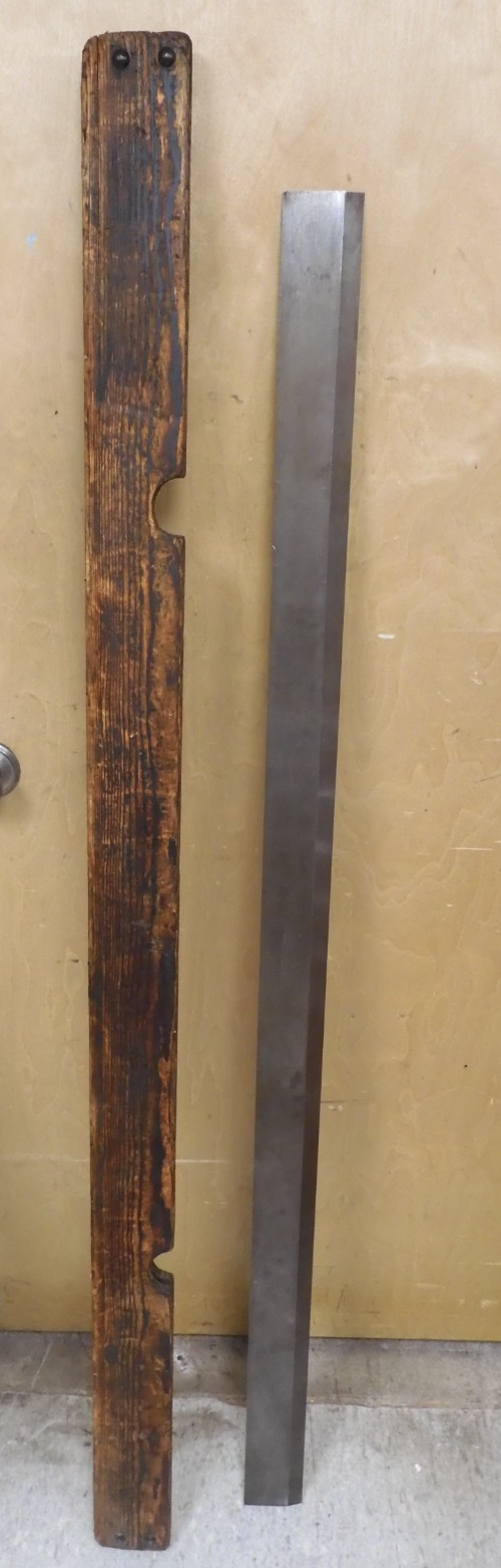 Brown & Sharpe - Model 526 - 60" Straight Edge in case - QL21