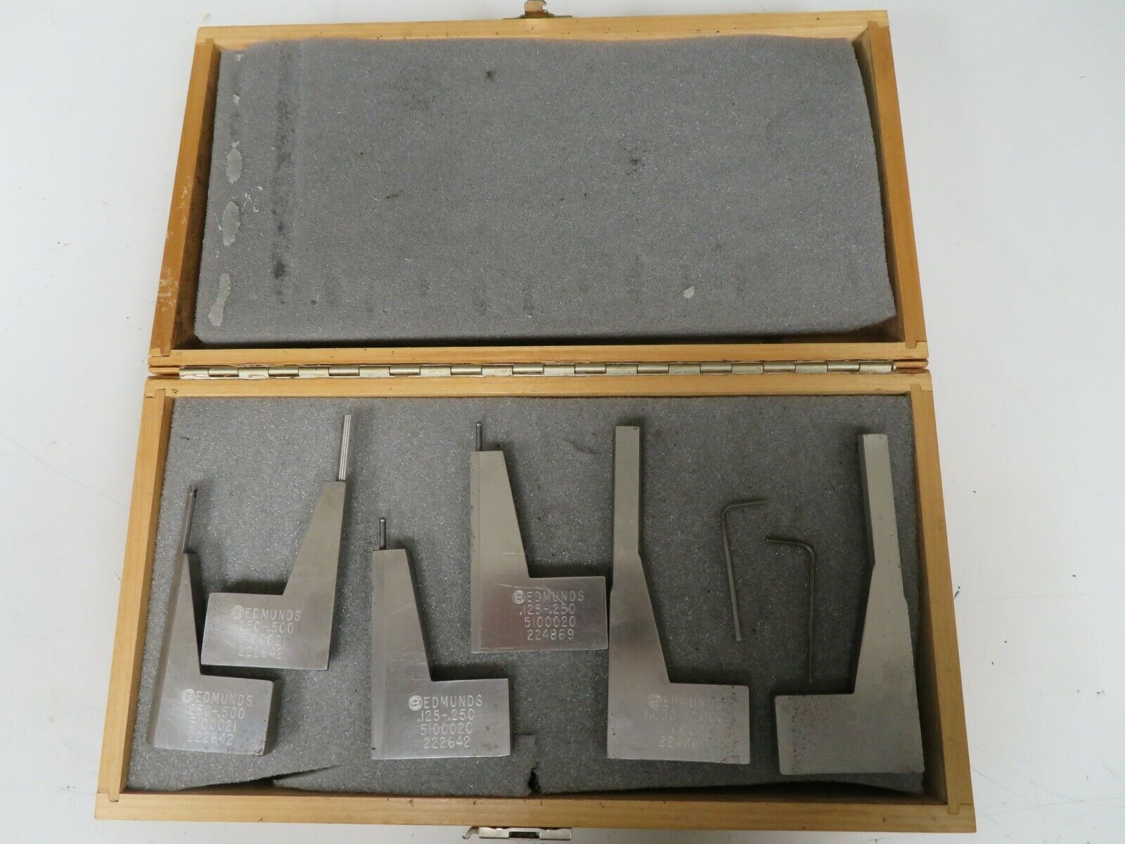 Edmunds Gage Universal Internal/External Comparator Measuring Tips OC23 Bullseye Calibration