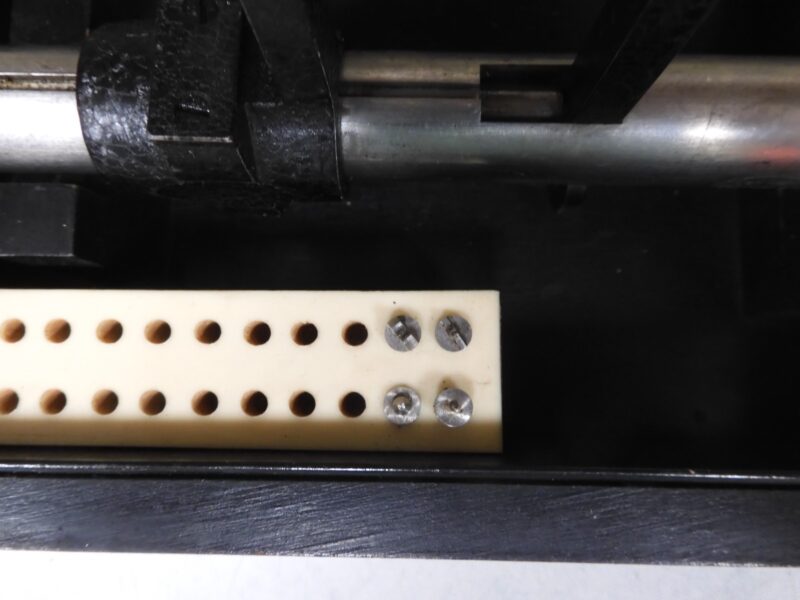 Mahr Internal Snap Gage w/ tips - 2-3"/5UM - QB49 - Image 5