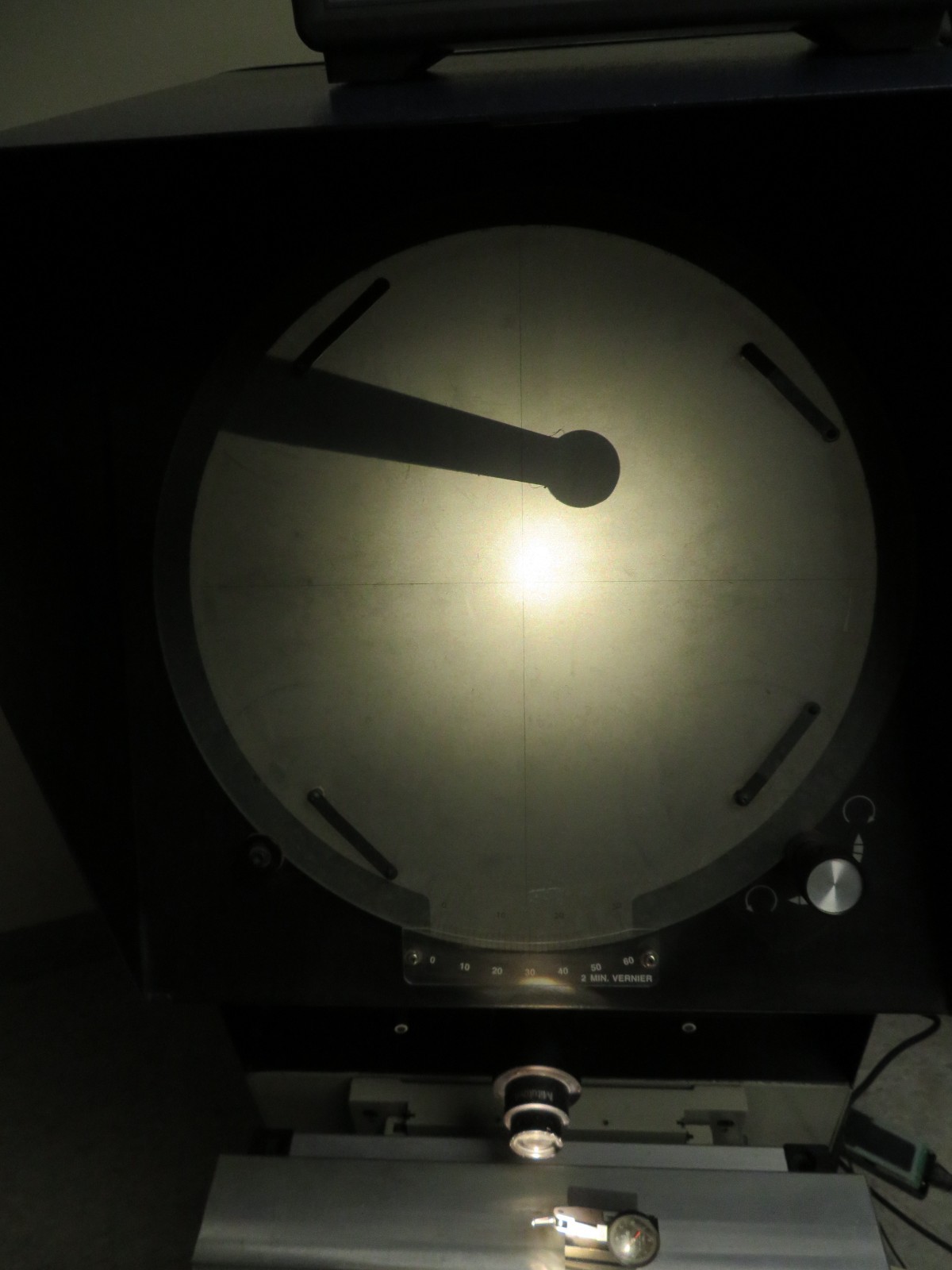 Mitutoyo 172-804A PH14LS 14 Optical Comparator w/ KA Counter QH63 - Image 5