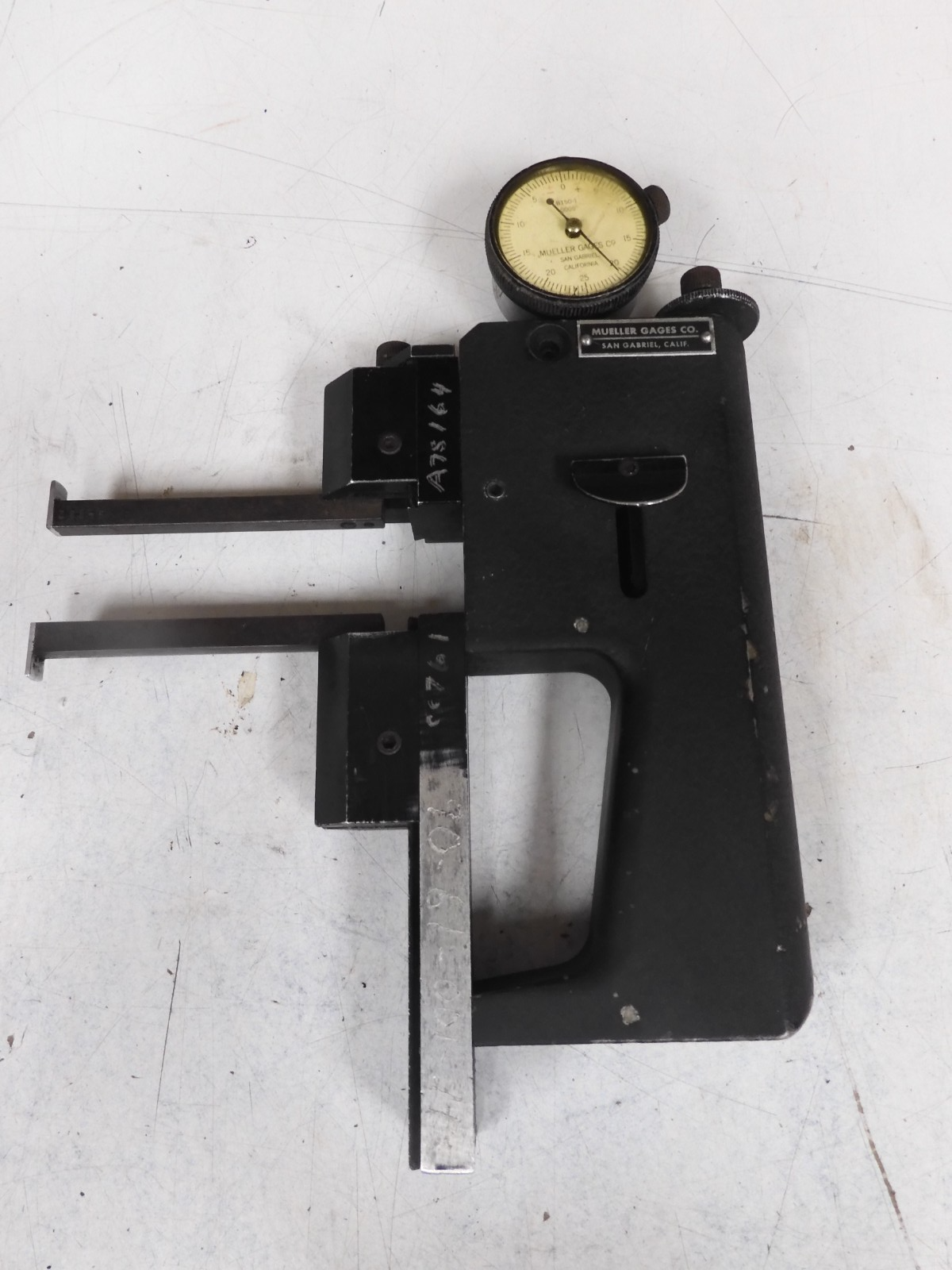 Mueller Gage - model 179 - .0005" Groove Diameter Gage - QK25