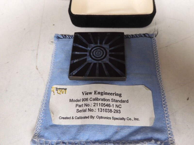 View Engineering - model 906 - Calibration/Alignment Standard in case - PZ72 - Image 3