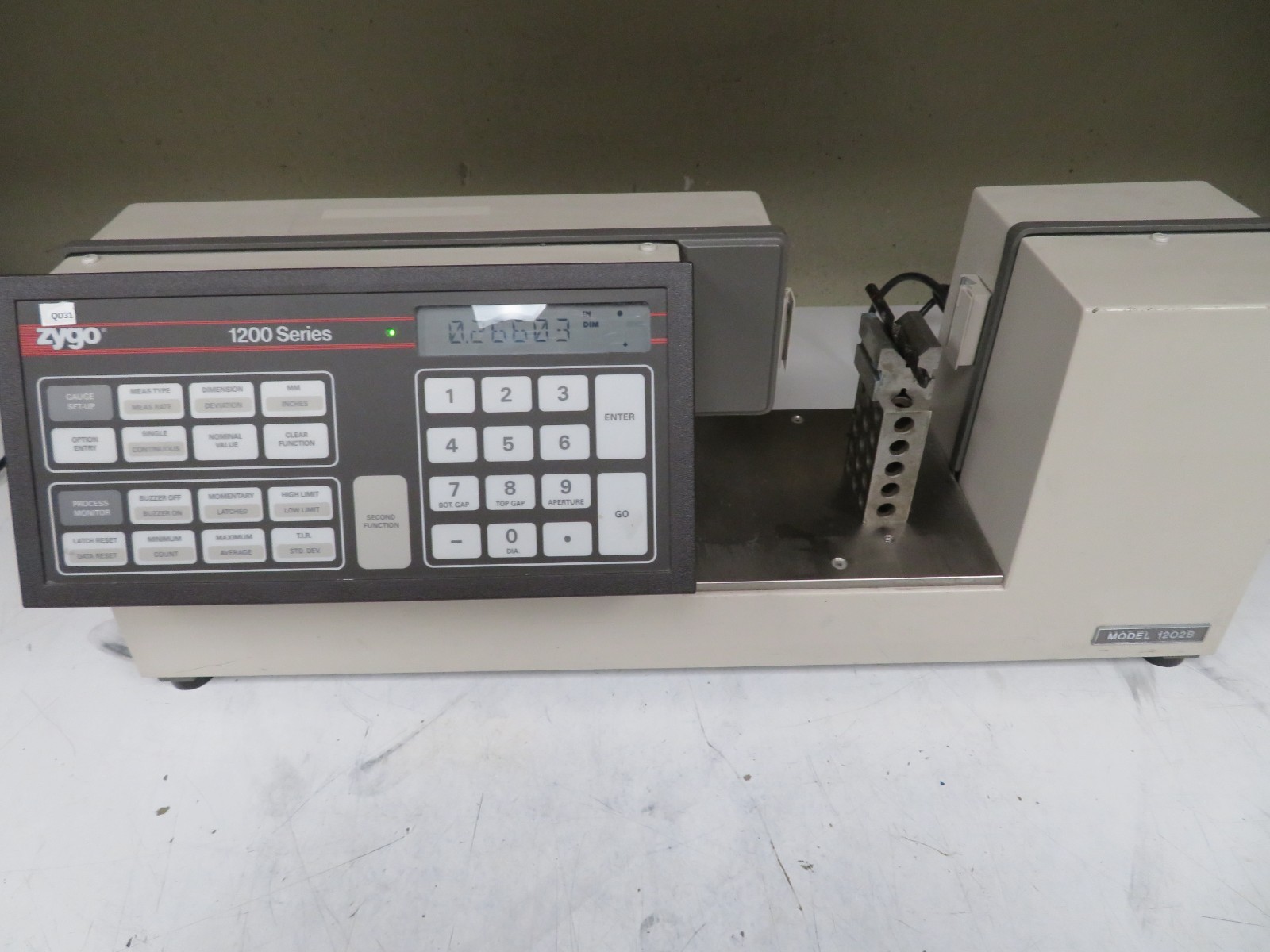 Zygo 1200 Series 1202B Laser Micrometer 0-1"  0.00001" QD31