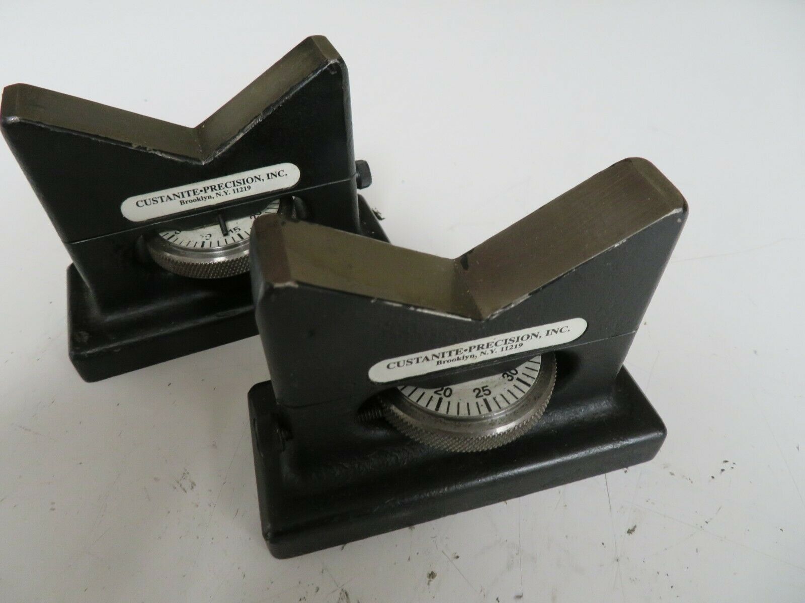 Custanite Precision Adjustable VBlocks pair OA25 Bullseye