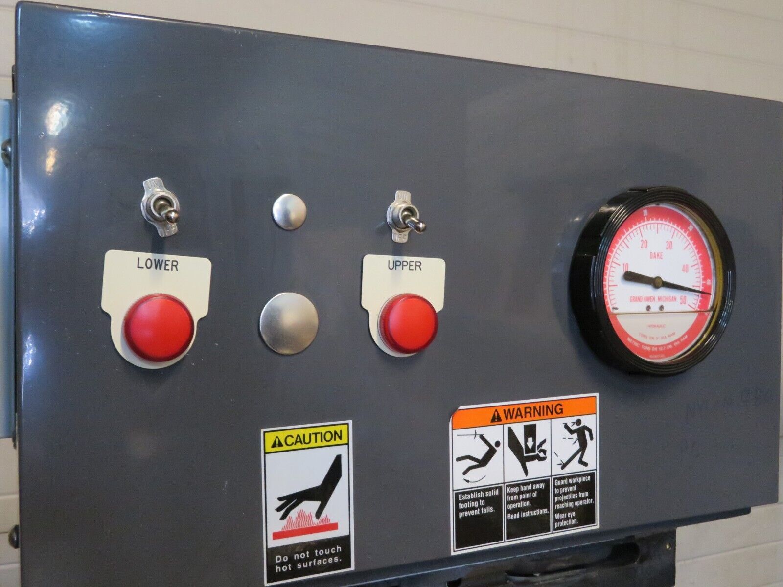 Dake Hydraulic Laboratory Press 50 Ton Heated Platen 44250 12.5×12.5