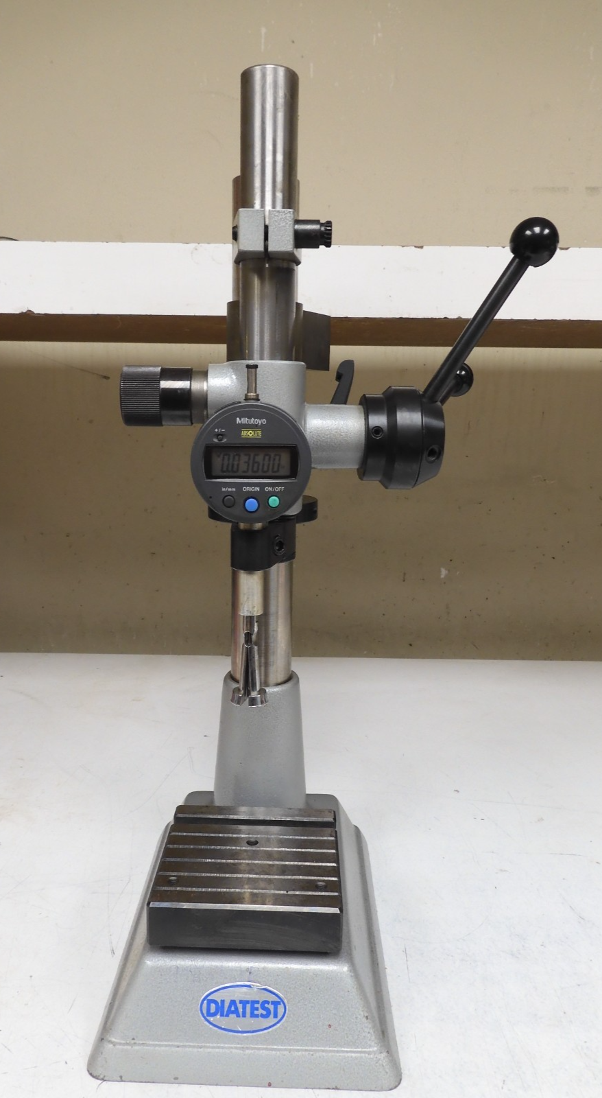 Diatest MST102 Micro comparator Stand w/ Digital Indicator & Diatest - QL18