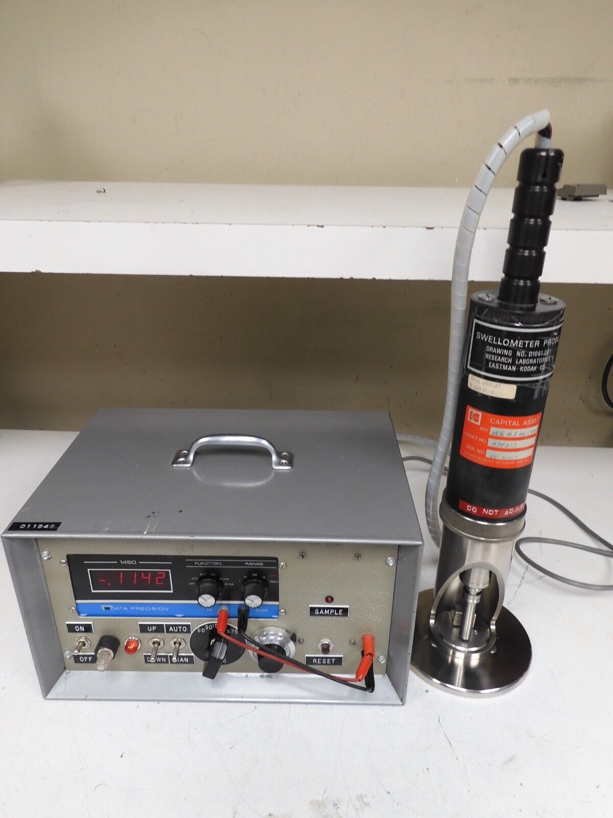 Eastman Kodak Swellometer with Probe D1051-007 - PT63