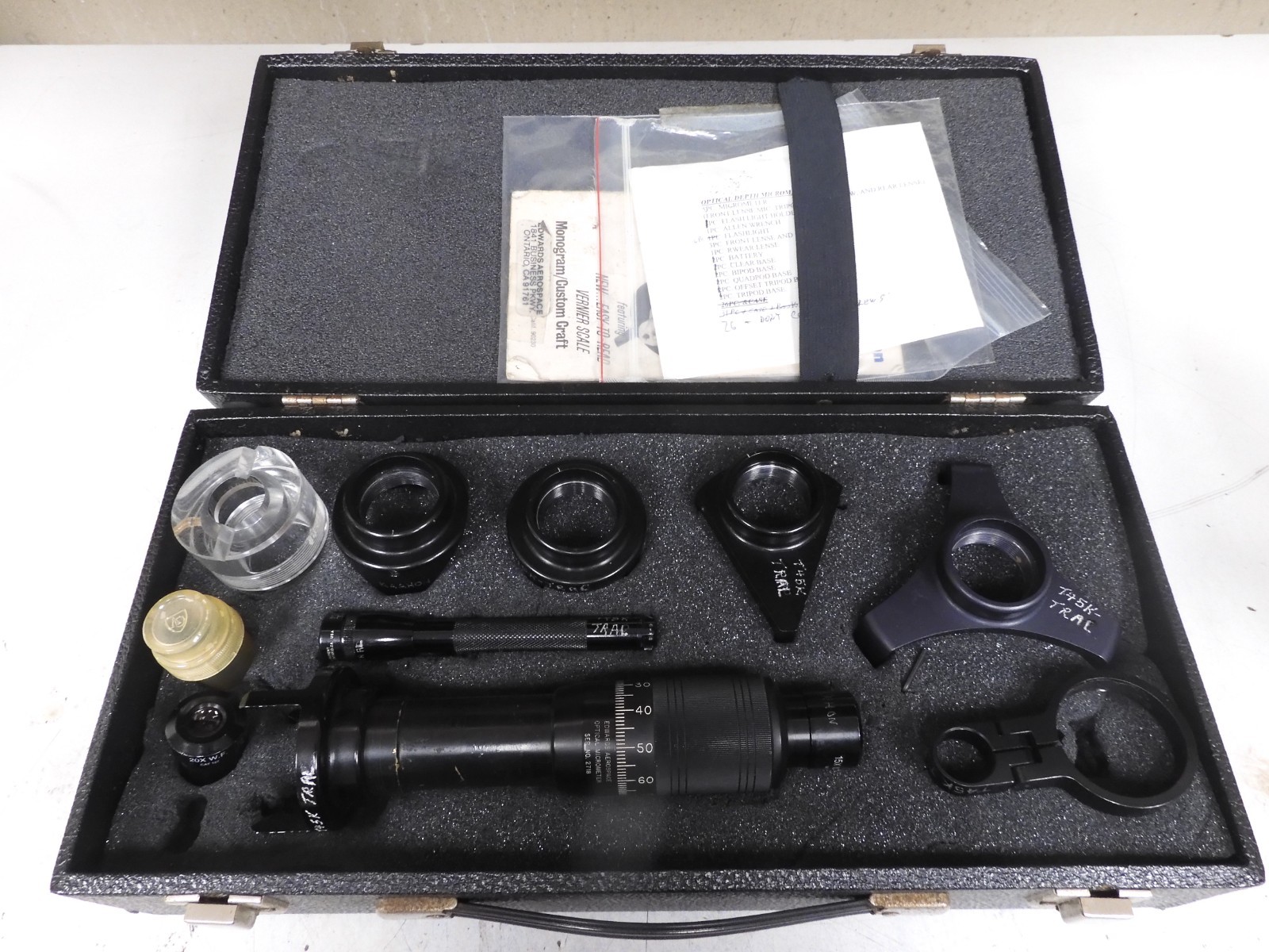 Edwards Aerospace - manual optical micrometer w/ case & accessories - QJ67 - Image 3