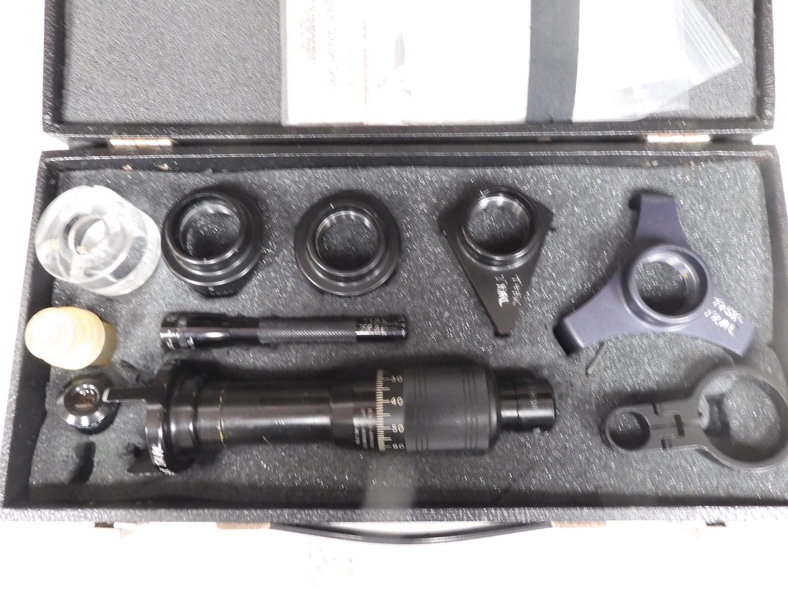 Edwards Aerospace - manual optical micrometer w/ case & accessories - QJ67 - Image 4
