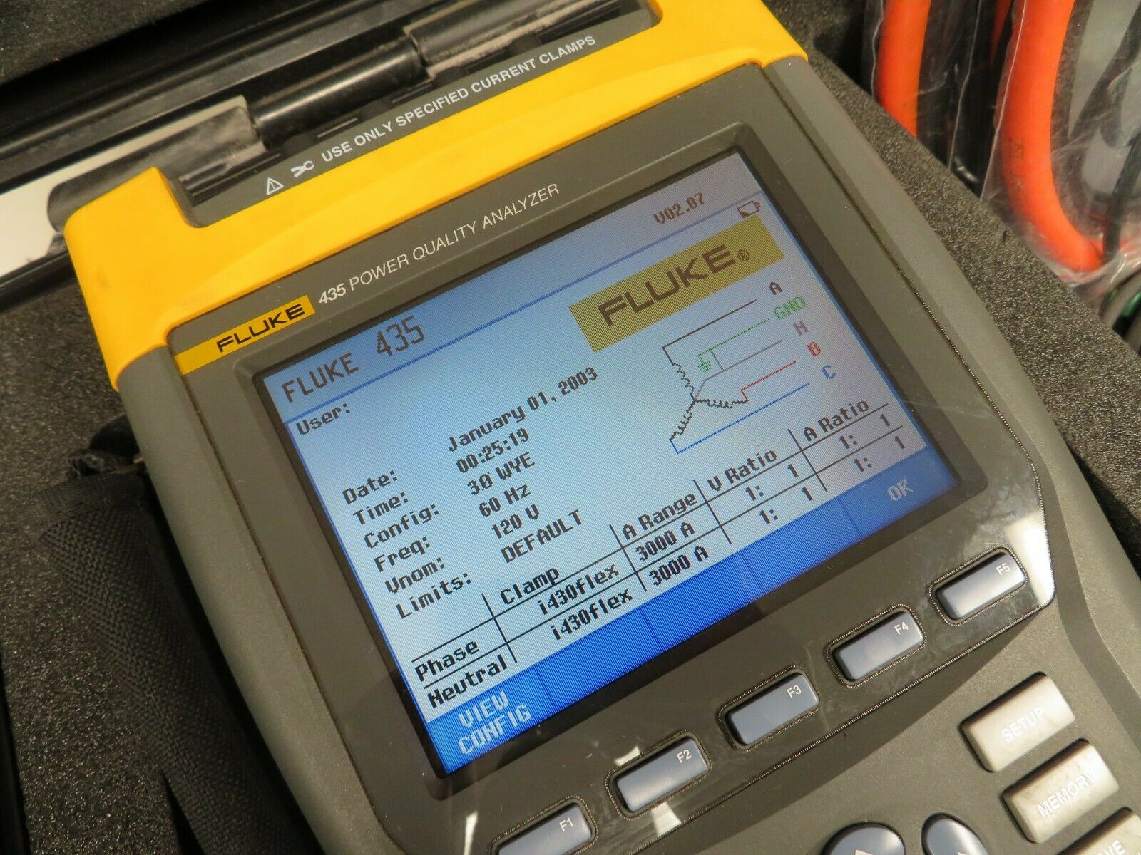 Fluke model 435 Three Phase Power Quality Energy Analyzer w/ case