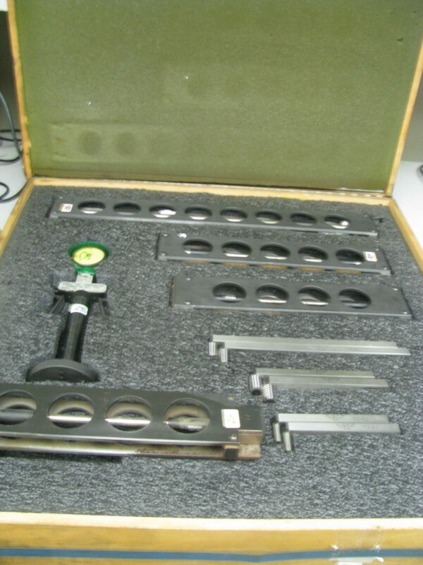 Johnson Gage Thread Checking Gage Set w/ standards and case DM6