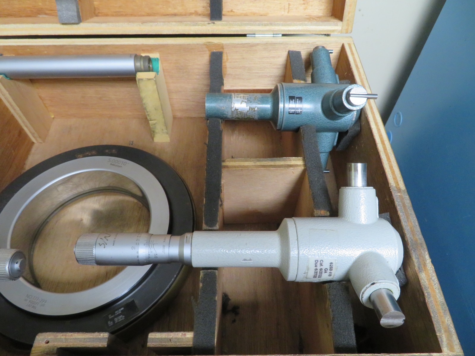 MITUTOYO 468 - Holtest 3 point Bore Inside Micrometer 4-8″/ .0002″ - QE14 - Image 4