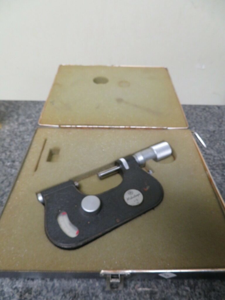 Mitutoyo 510106 23" .0001" Indicating micrometer OS29 Bullseye