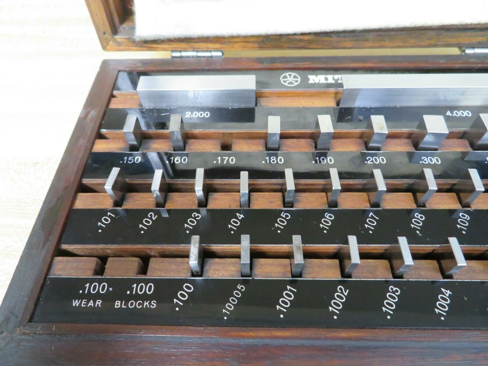 Mitutoyo 516914 BE135A+ Grade A+ Rectangular Gage Block Set OM1