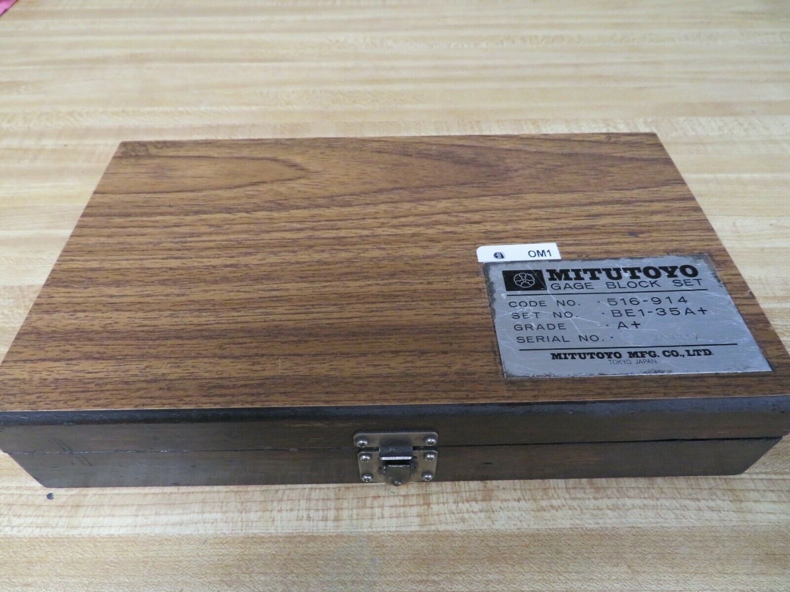 Mitutoyo 516914 BE135A+ Grade A+ Rectangular Gage Block Set OM1