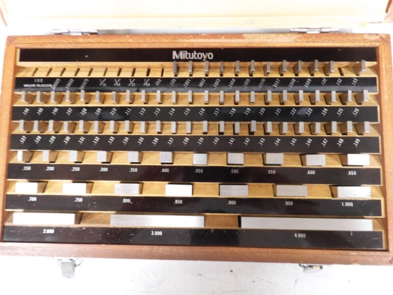 Mitutoyo Gage Block Set - 81 pcs. - Grade 3 English, Steel Rectangular - PW8 - Image 3