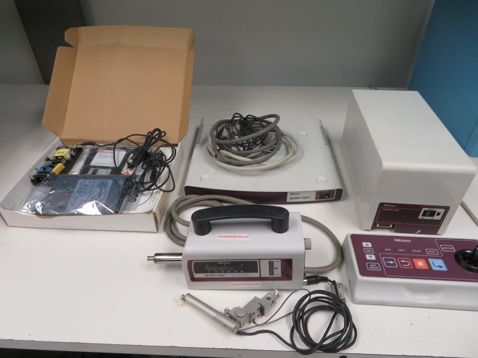 Mitutoyo SV2000 Drive Unit, Controller Unit, Joystick,  Interface  MISC QK72