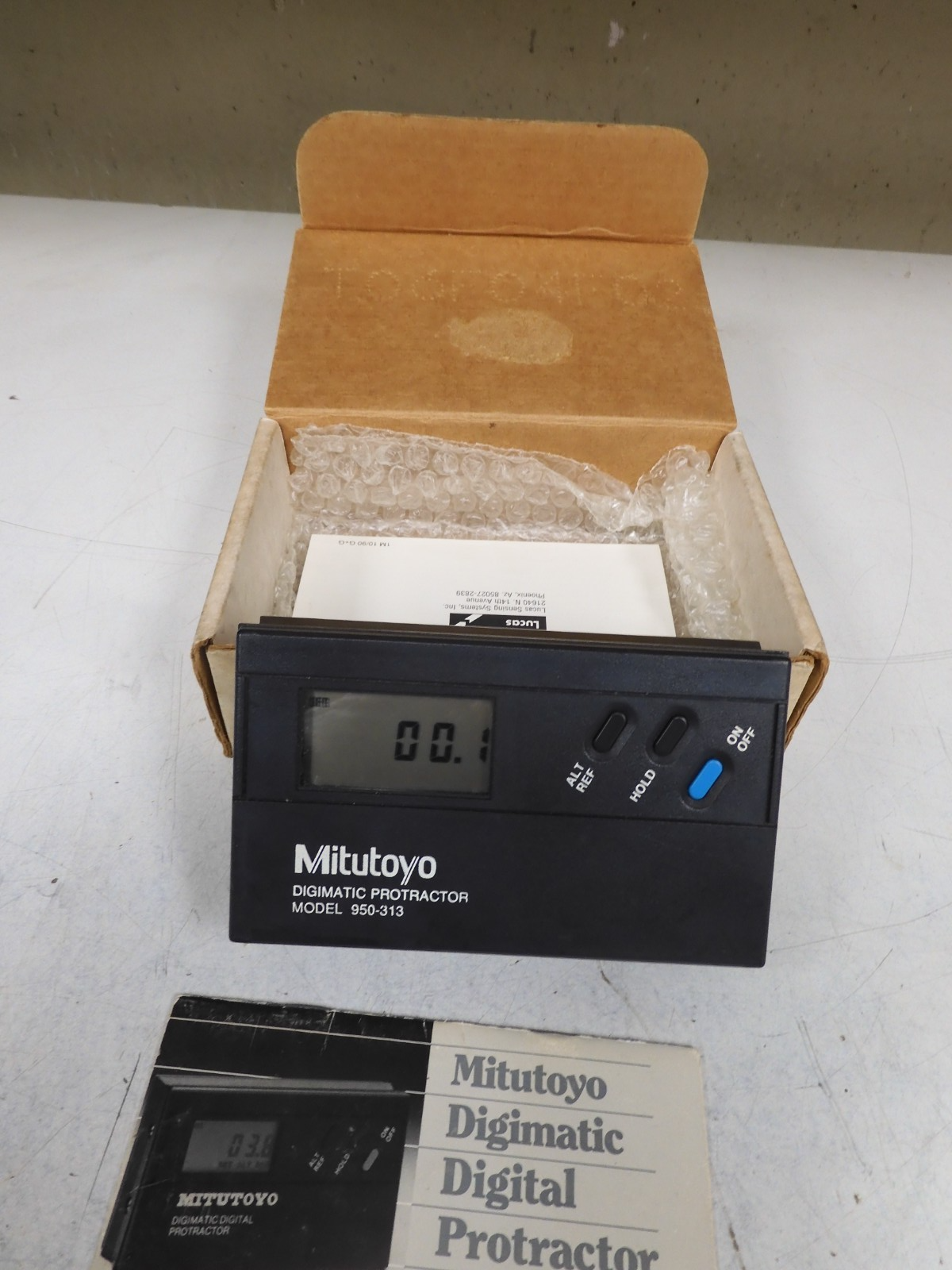 Mitutoyo - model 950-313 - Digital Protractor - QK15