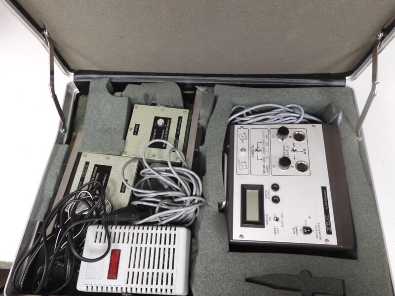 E.D.A. Niveau Electronic Differential Level System, Dual Head Set w/case - PY33 - Image 3