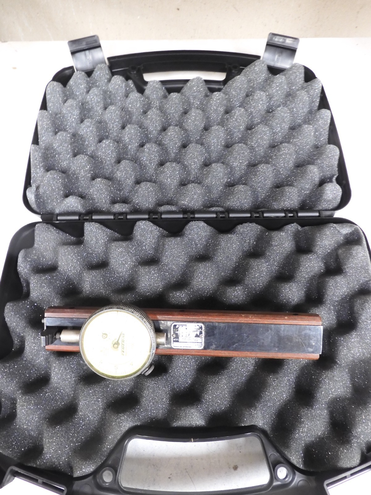 Federal Gage - Model 36P - Shallow Diameter Gage 1-8"/.0001" - QK45