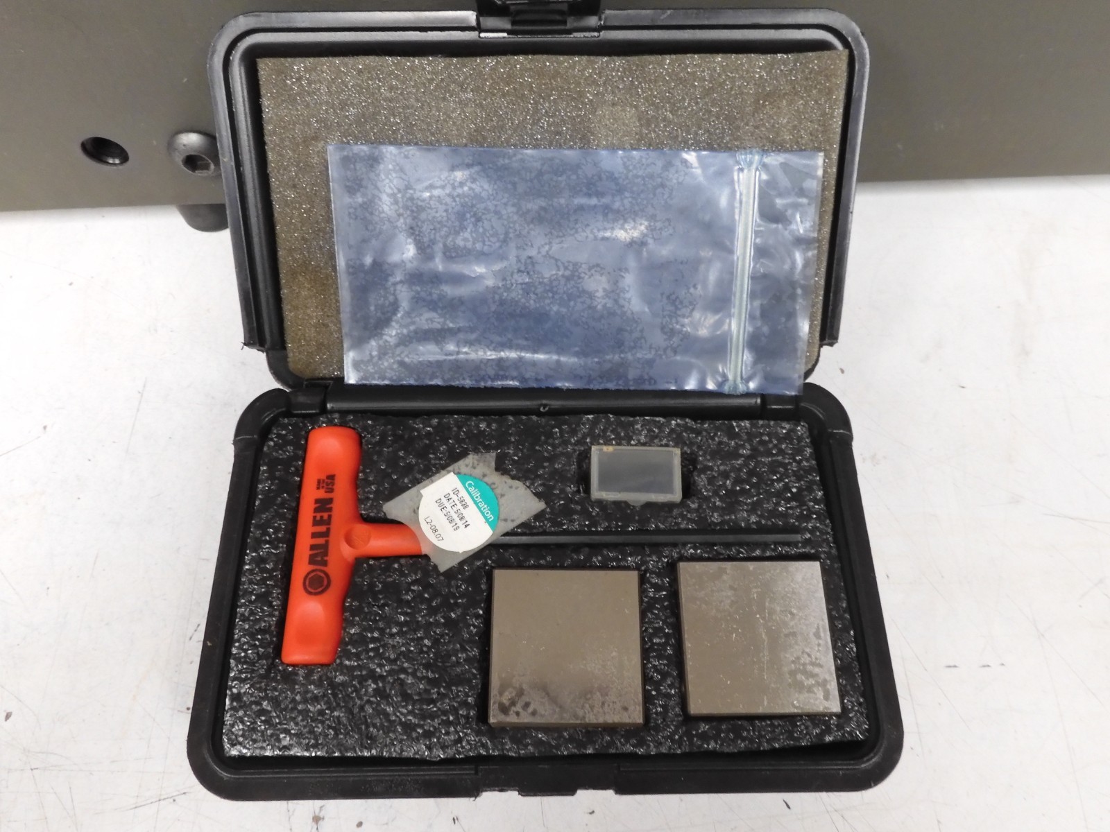 Gagemaker - model MT-3000 - 24"/.00005" Mic-Track Measurement System - QF65 - Image 6