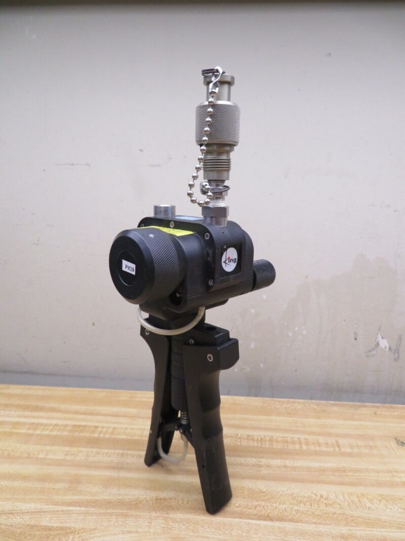 King Nutronics Model 3750 Pressure /Vacuum Calibration Hand Pump 10,000 psi PX19 - Image 3