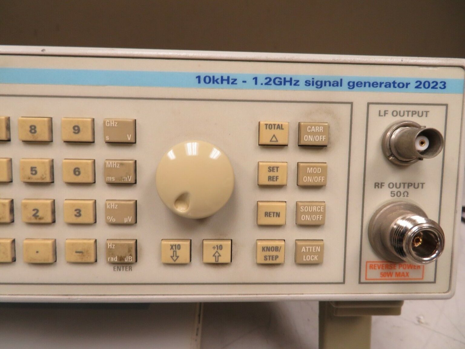 Marconi 2023 Signal Generator 9khz 1.2 GHZ FG5 Bullseye Calibration