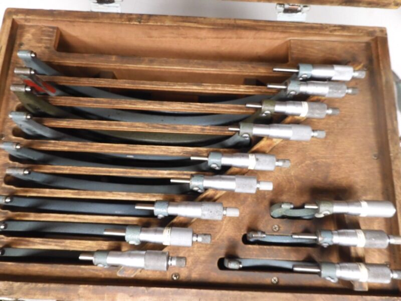 Mitutoyo - model 103 - 0-12"/.0001" - English Outside Micrometer Set - PW68 - Image 3