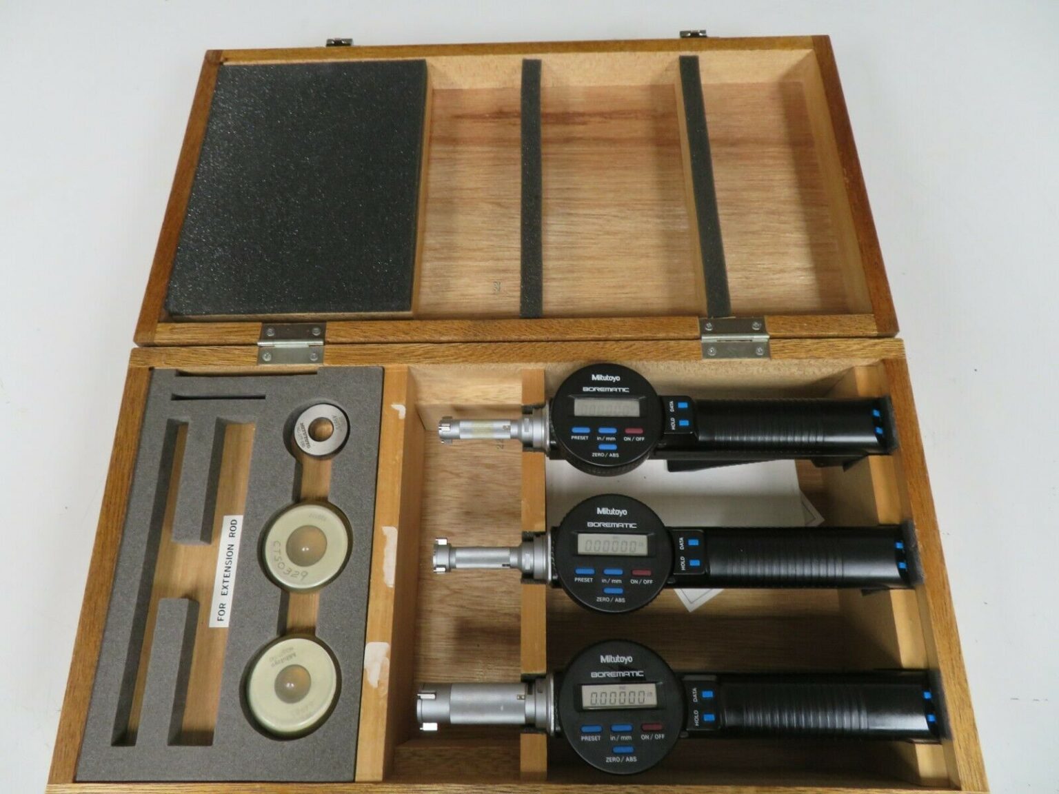 Mitutoyo model 568916 .51.0"/.00005" Borematic Gage set w/ rings