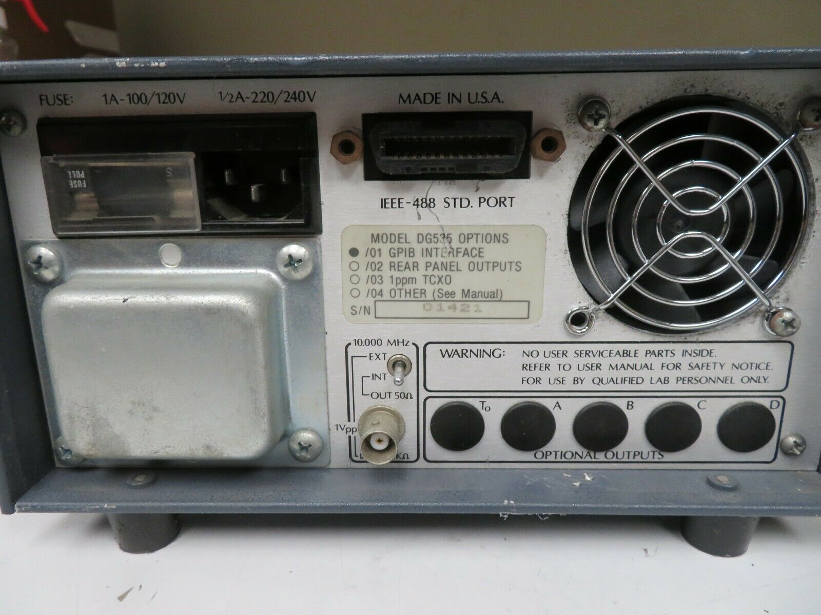 SRS Stanford Research DG535 Digital Delay/Pulse Generator w/ Option 01