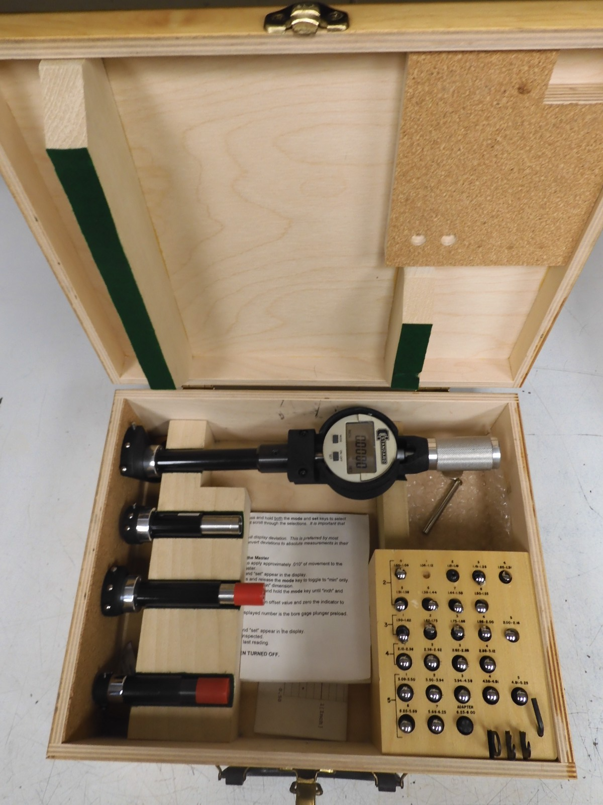 Standard Digital Bore Gage set - 1-8"/.00005" - Excellent Condition - QD8