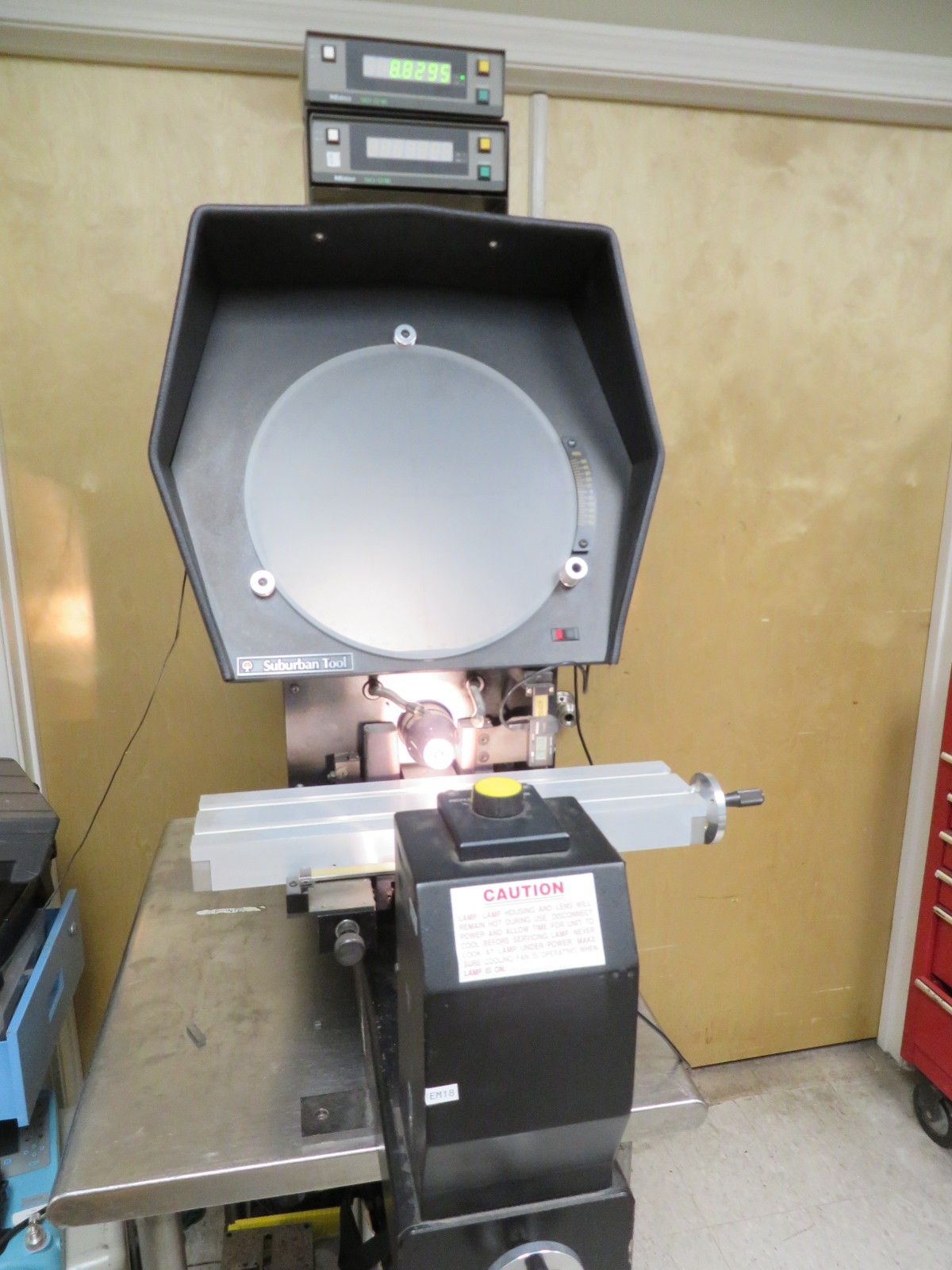 Suburban Tool MV-14 LCD 14" Optical Comparator 50x Complete Mitutoyo Display