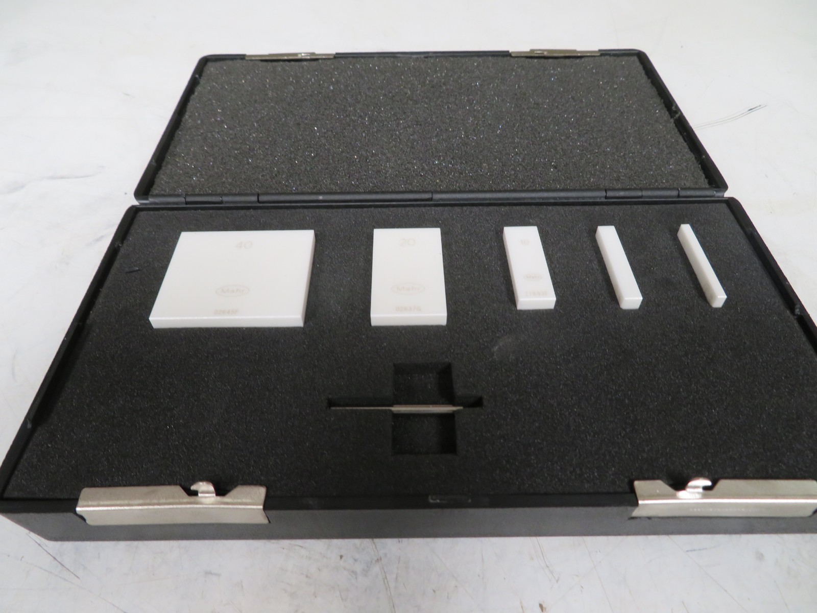 Mahr 5 piece Ceramic Rectangular Gage Block Set 40, 20, 10, 5, 1mm QD35