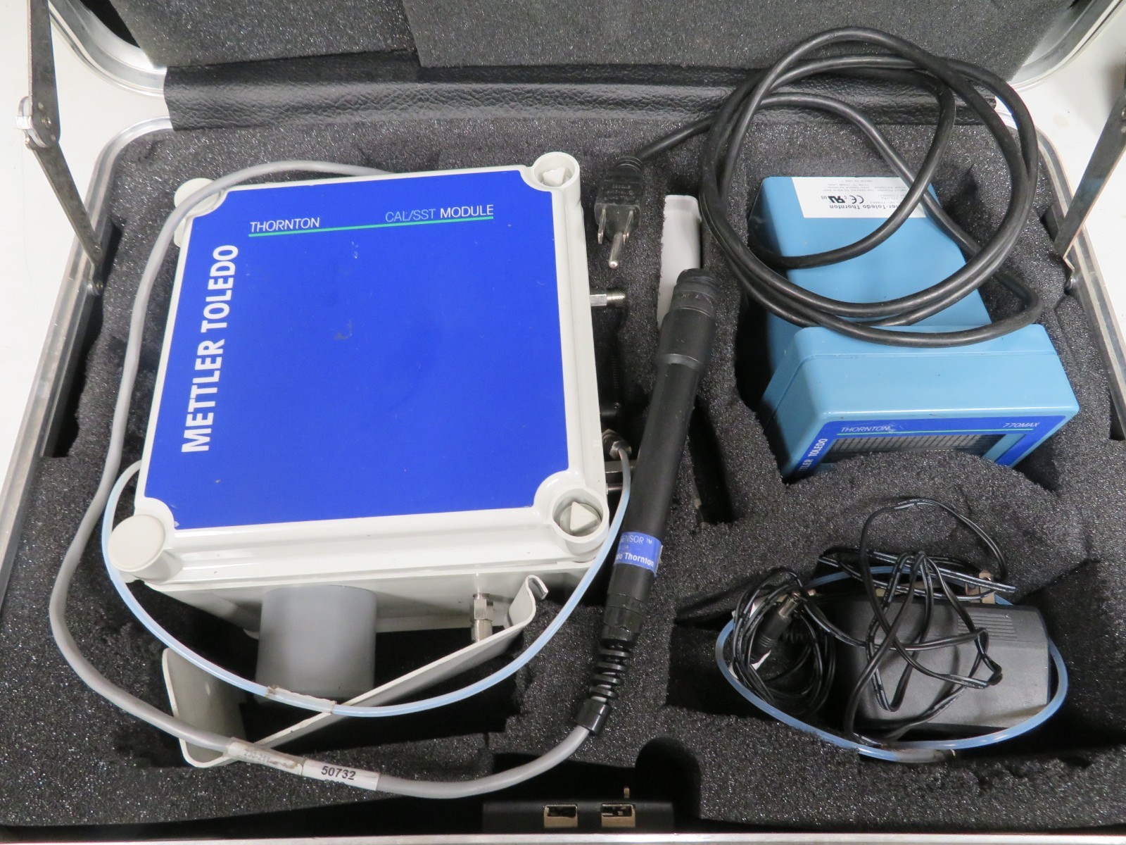 Mettler Toledo Thorton CAL/SST Module in case w/ accessories - QG17
