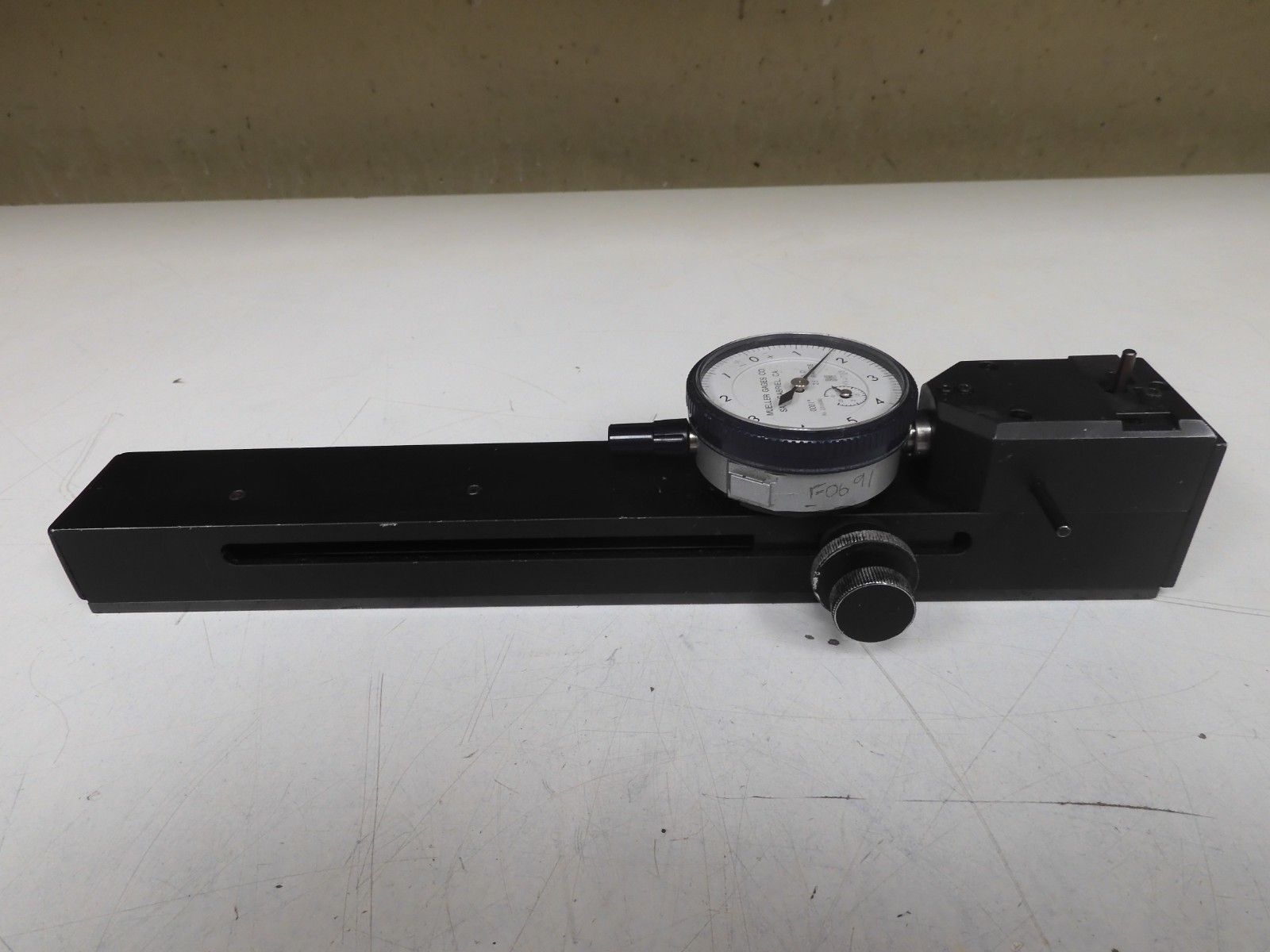 Mueller Gage - 78m - Range: 1/32" - 9 5/16" .0001" Shallow Diameter Gage - QD41