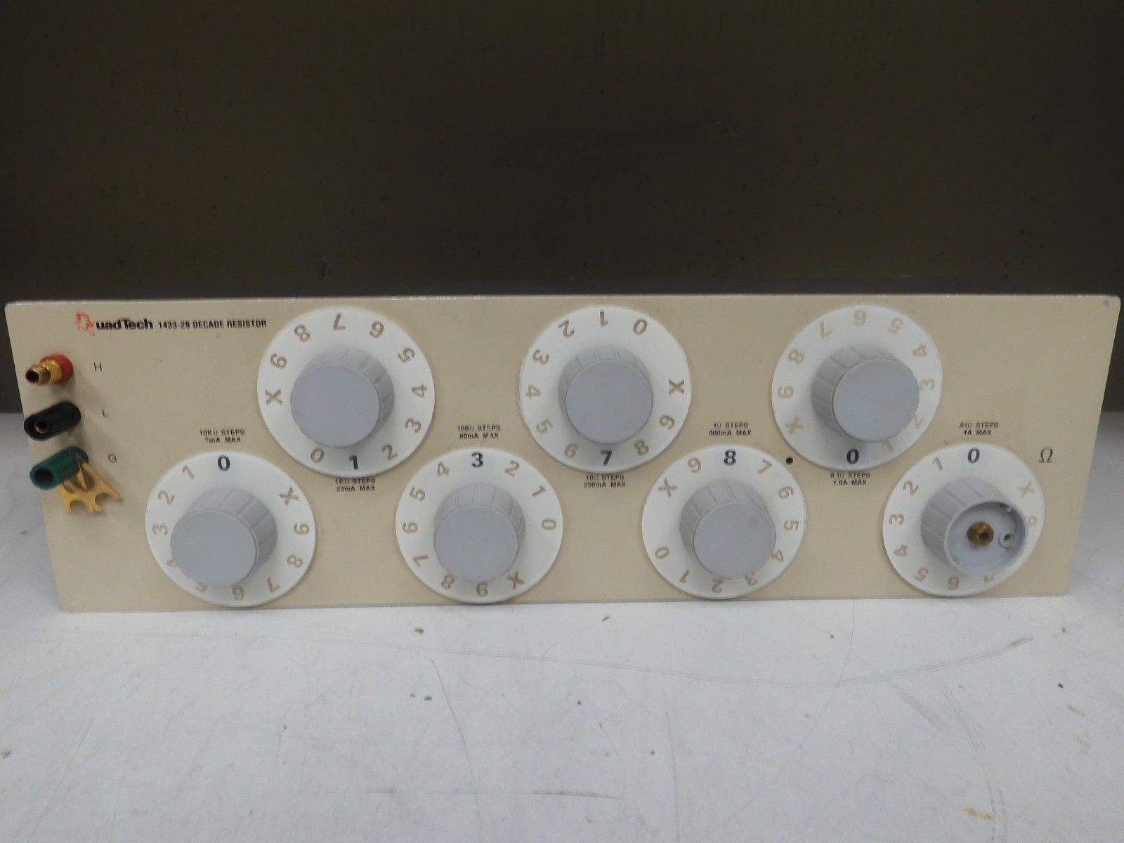 QuadTech/IET Labs  - model 1433-29 - Decade Resistor Box - QF69