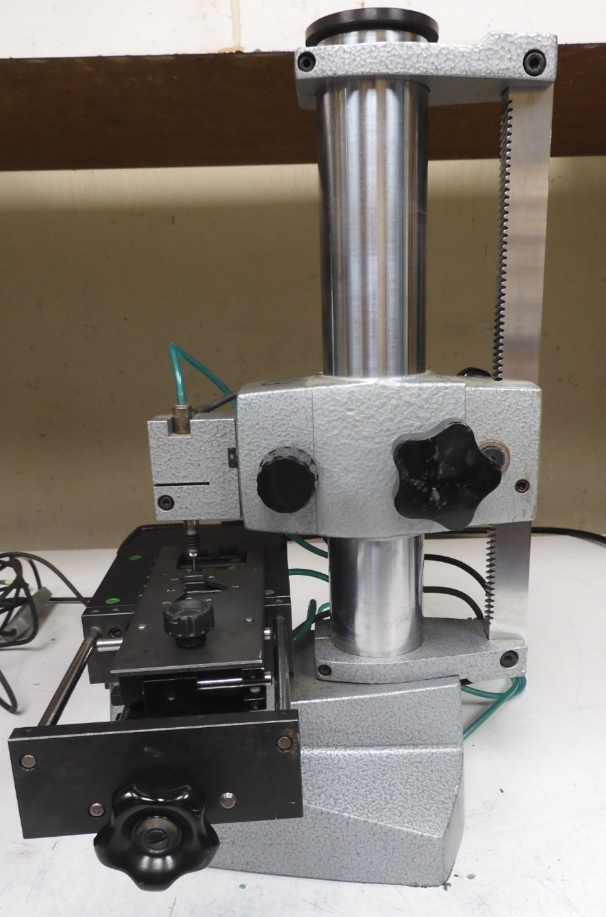 TESA Dual Probe Gage Block Comparator - Model UP - W/ DRO, Air Pump, pedal - QJ2 - Image 6