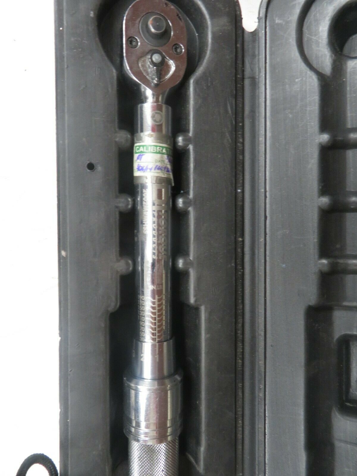 Metal Kurled Handle Torque Wrench CDI #2002MRMH USA 3/8" Drive 30-200 in.lbs