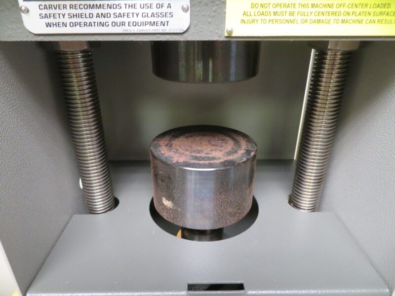 Carver 4350.L 12 Ton Bench Top Laboratory Pellet Press - Image 4