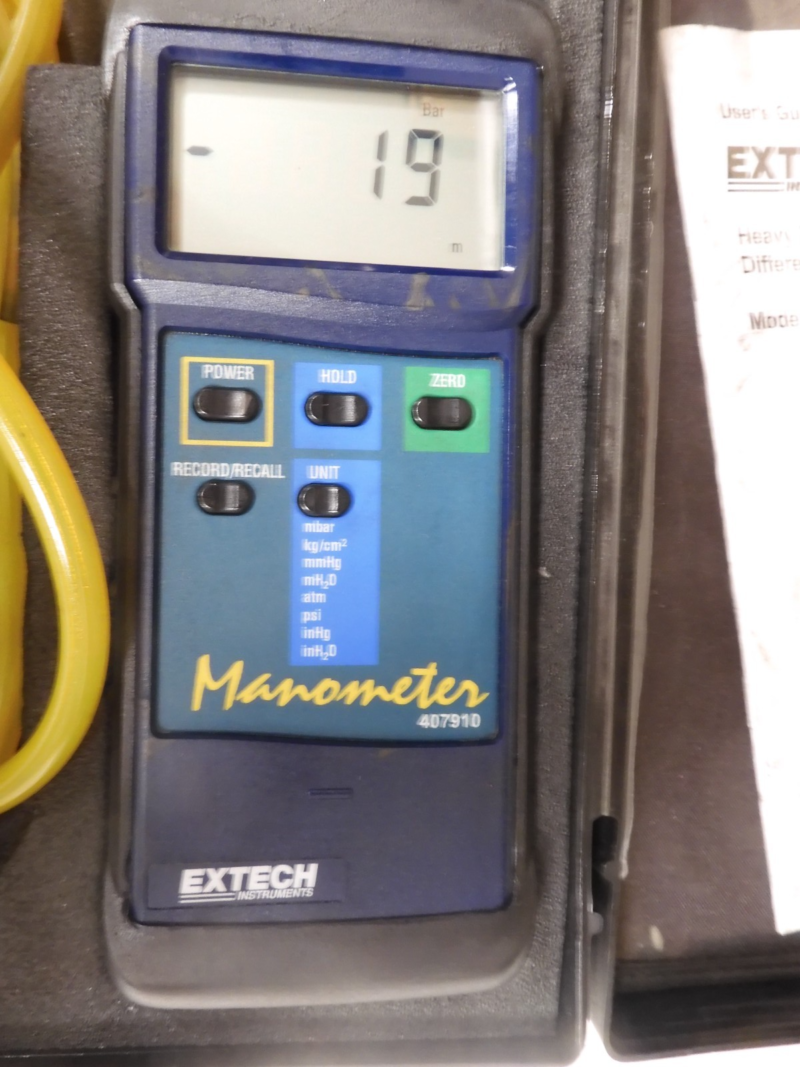 Extech - 407910 - Heavy Duty Differential Pressure Manometer - QA67 - Image 3
