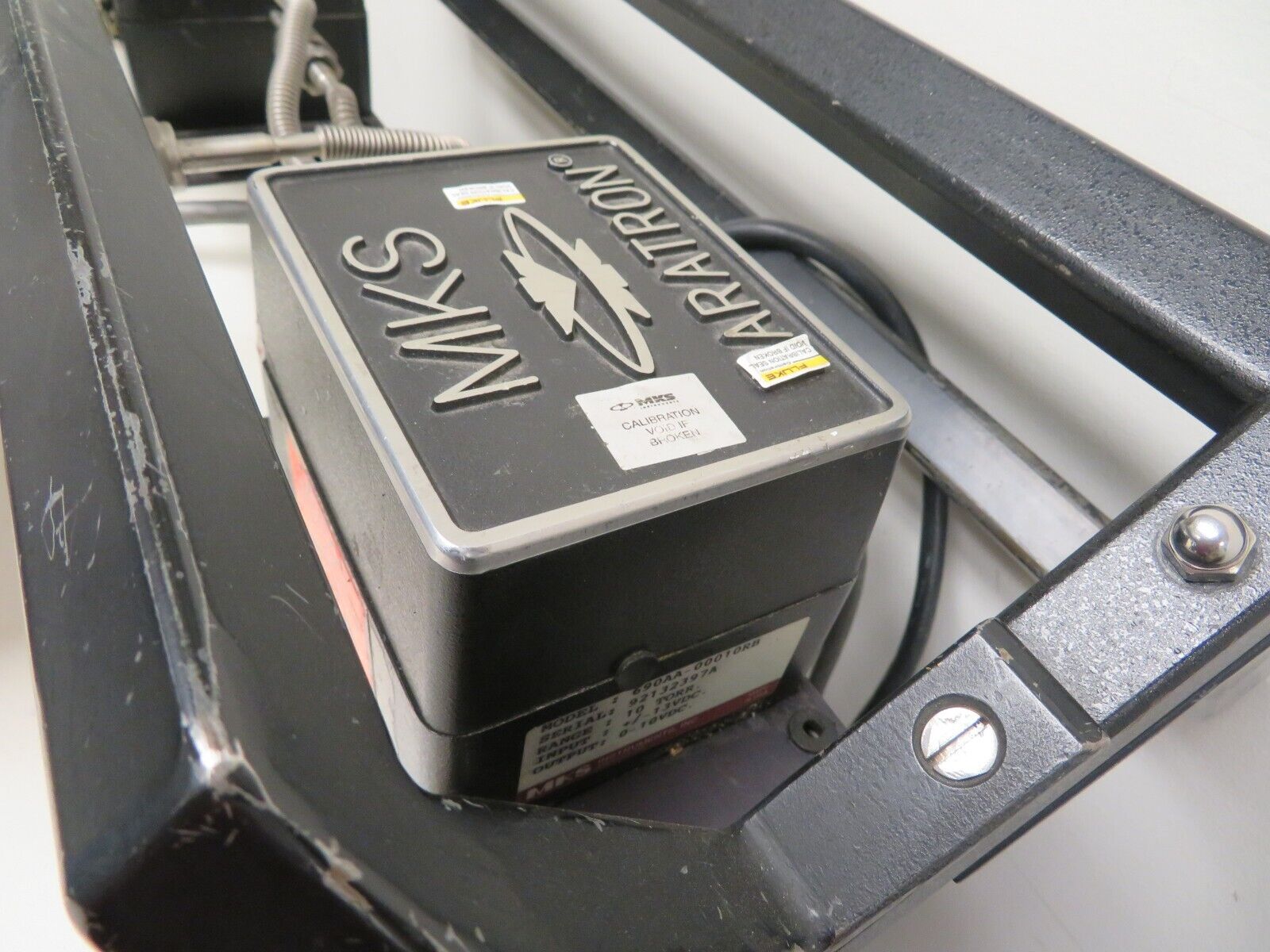 MKS Instruments PVS6B Portable Vacuum Calibration System 1000 & 10 Tor