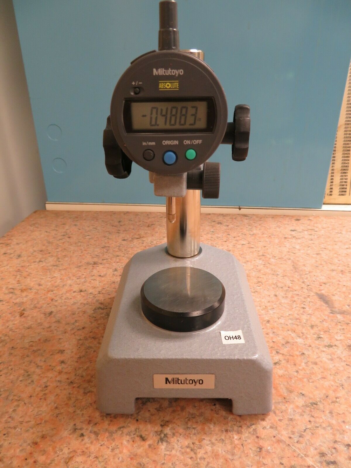 Mitutoyo 7004 Stand Steel Round Smooth w