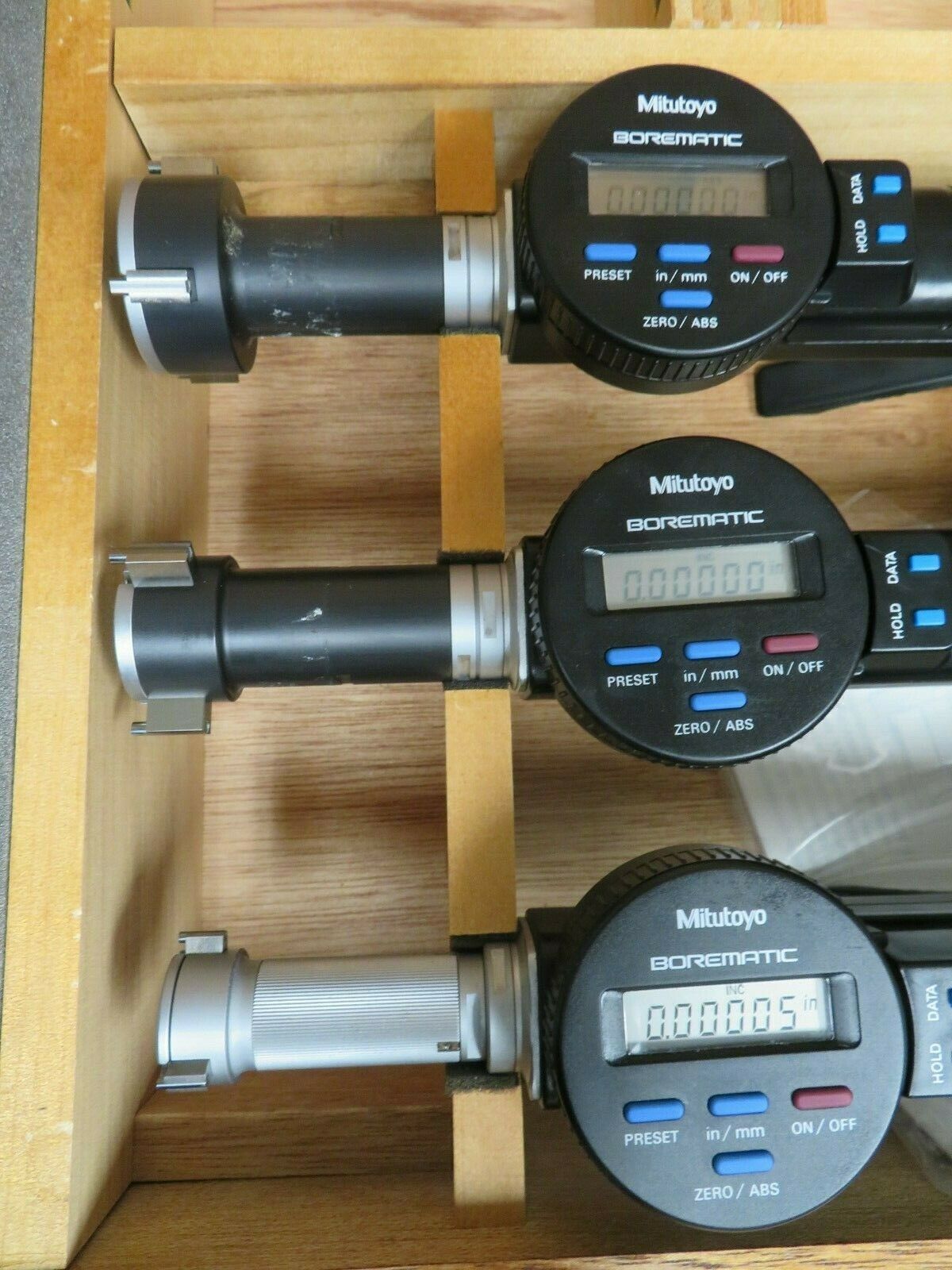 Mitutoyo model 568917 1.02.0"/.00005" Borematic Gage set w/ rings
