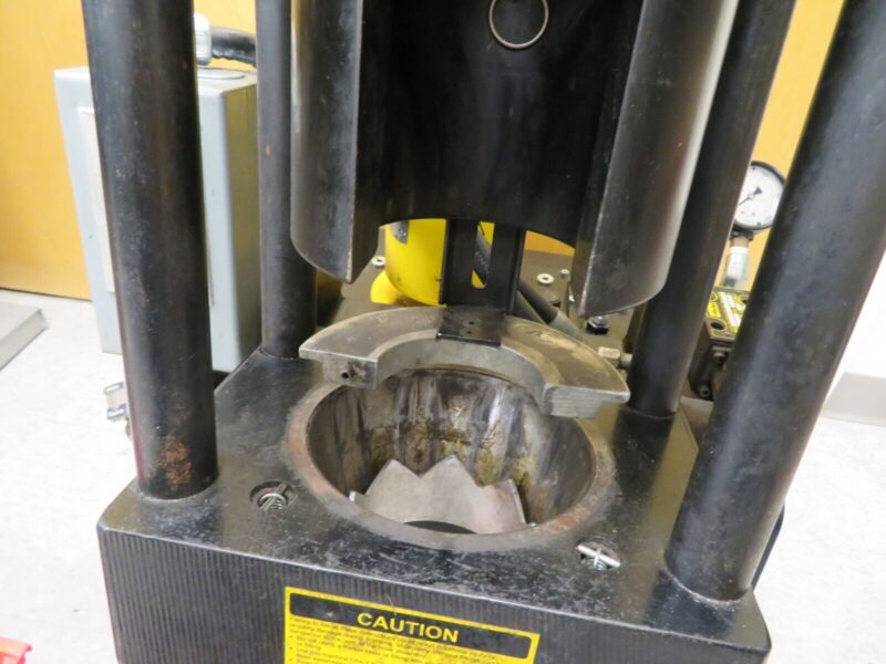 Parker 88C-081 Hydraulic Hose Crimper 220/440V 3Ph Superkrimp with Dies - Image 4