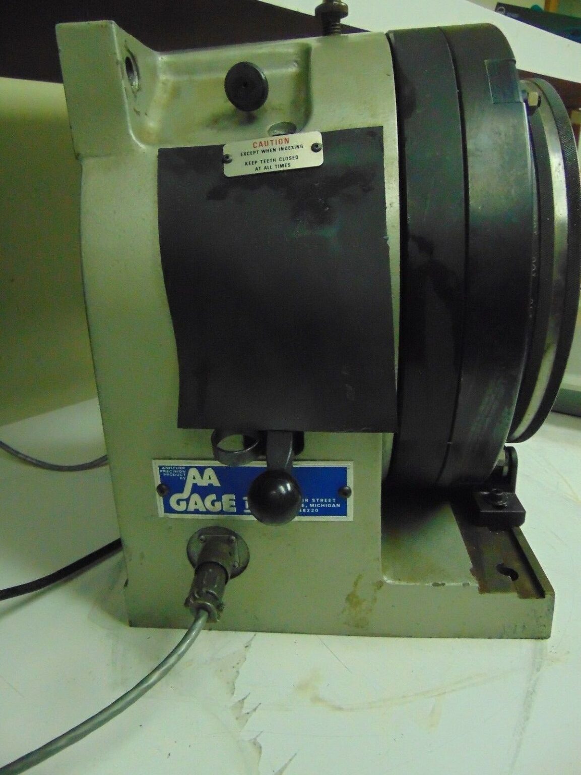 AG Davis AA Gage Ultradex 10" w/ Digital Readout .0001 Bullseye