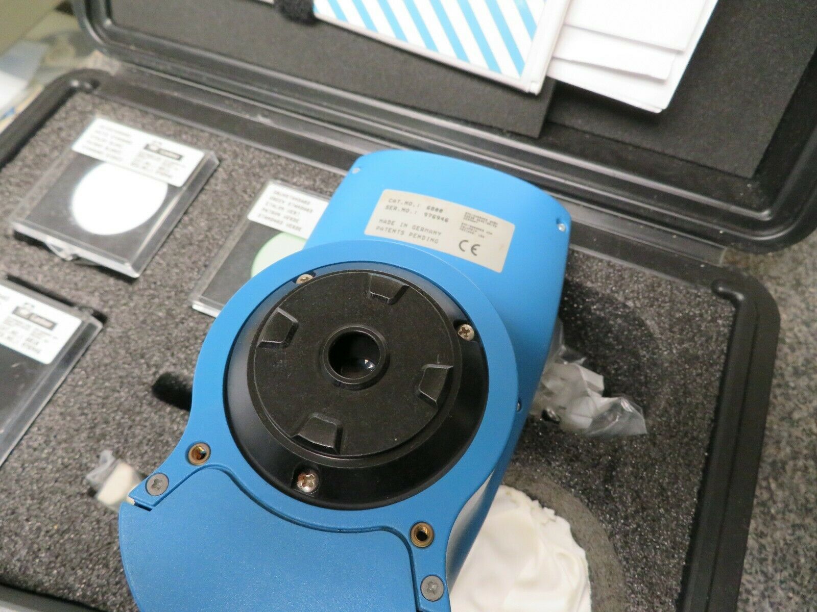 BYK Color Guide 45/0 Model 6800 Ergonomic Color/Gloss Meter OS67