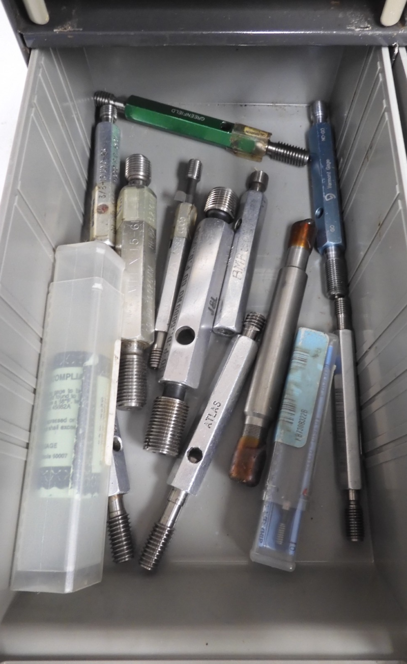 Benchtop cabinet with Thread Plug Gages - Approx. 85 units - Working - QA31 - Image 6