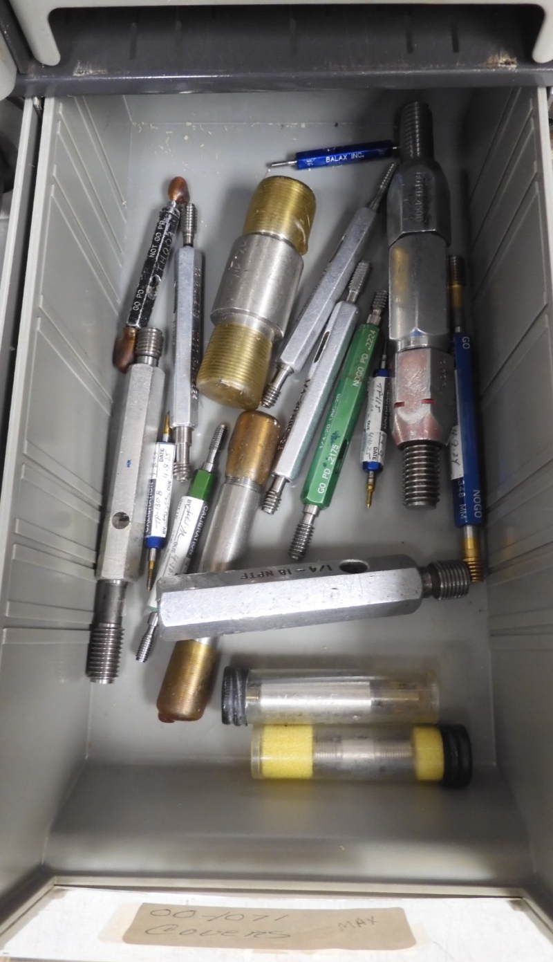 Benchtop cabinet with Thread Plug Gages - Approx. 85 units - Working - QA31 - Image 10