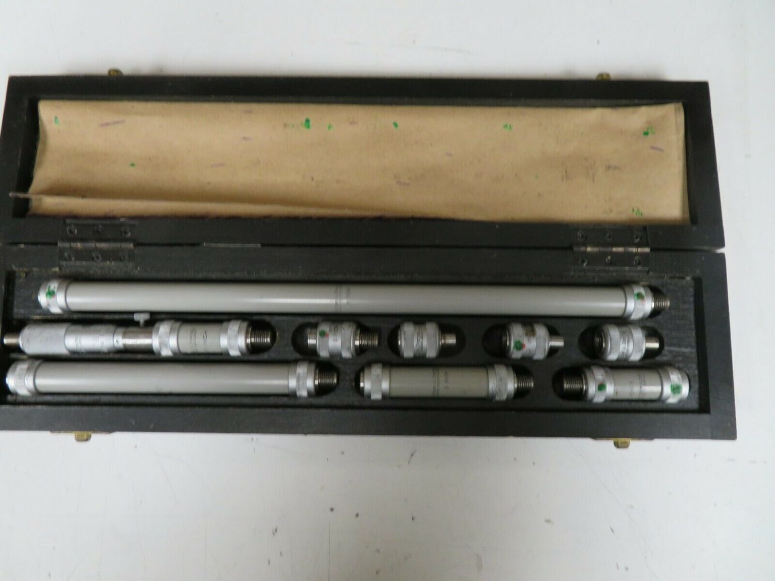Brown & Sharpe Inside Micrometer Set 7 30"/.001" w/ case OF8