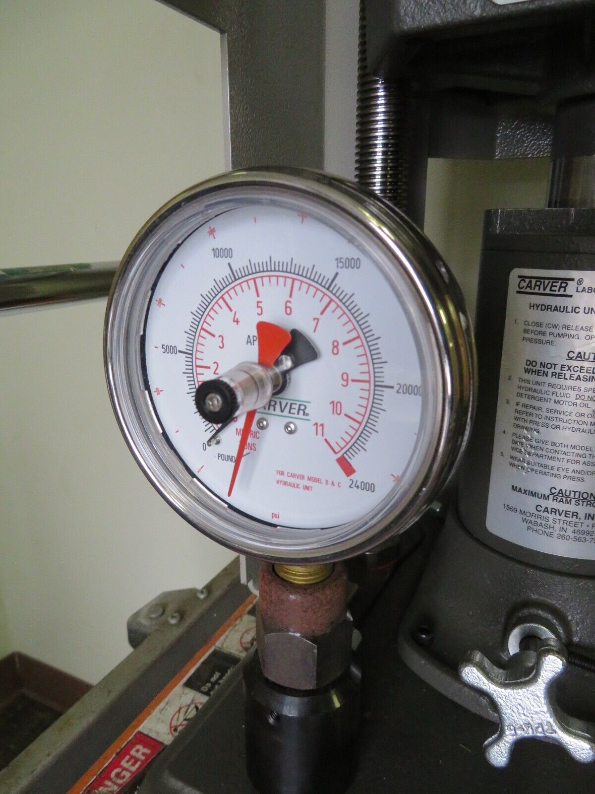 Carver 38510 Hydraulic Press Test System, Manual, 12 Tons Bullseye